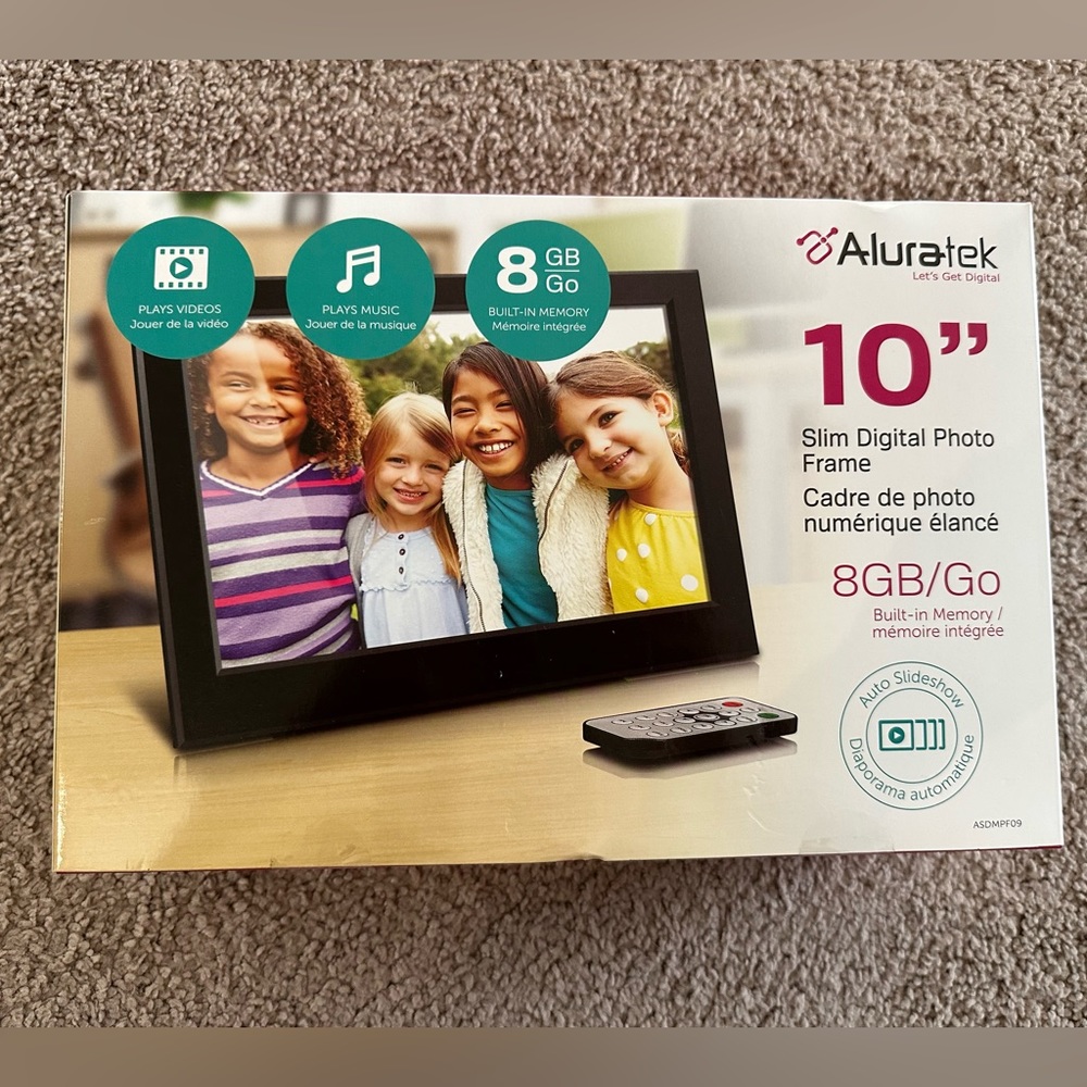 Aluratek 10” Digital Photo Frame with 8 GB